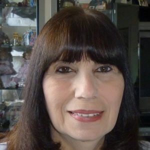 Meet your Posher, Linda